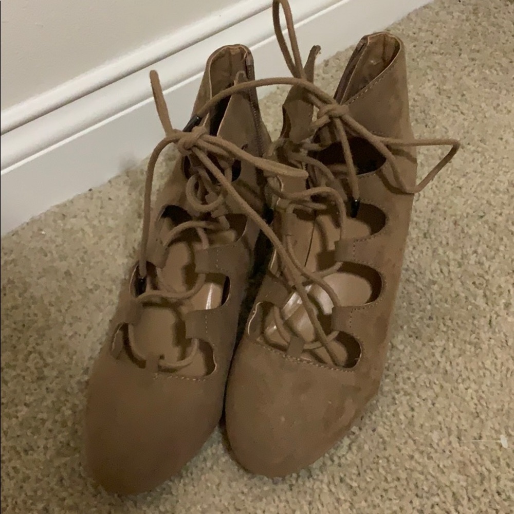 Tan heels